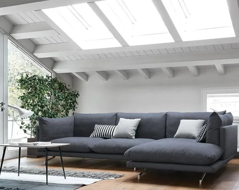 Divano Swing con penisola: design moderno da Agnese a prezzi vantaggiosi.