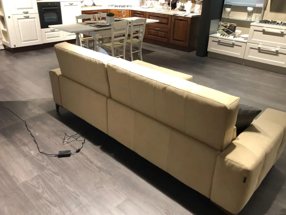 Divano Tiffany in Microfibra non sfoderabile di Egoitaliano scontato 60%