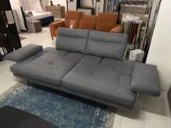 Divano Toby-wing in Tessuto sfoderabile di Calia scontato 43%