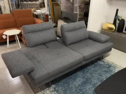 Divano Toby-wing in Tessuto sfoderabile di Calia scontato 43%