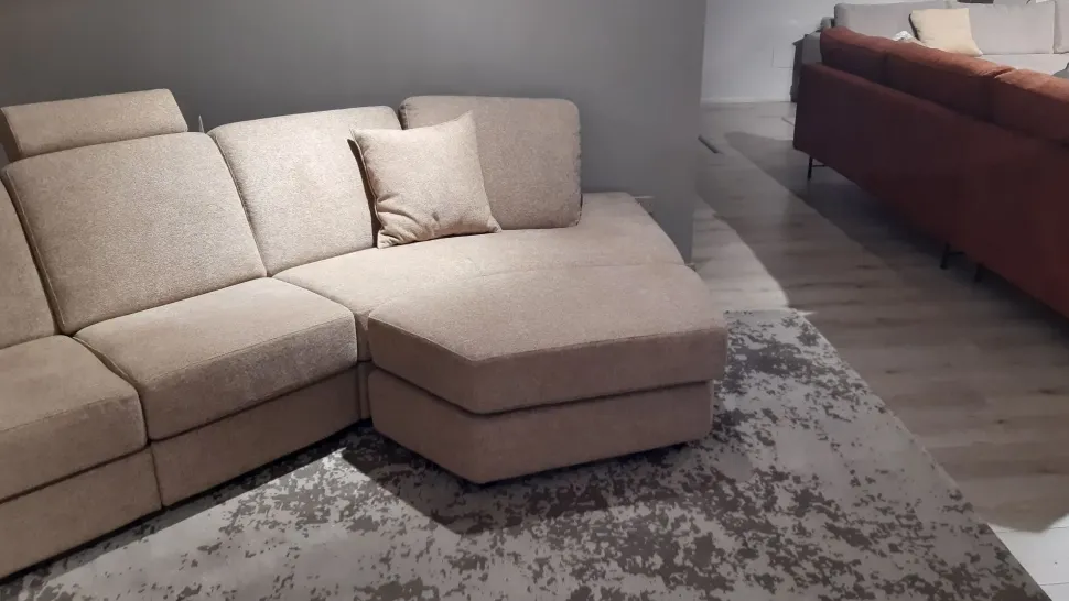 Dylan tessuto in poliuretano Doimo salotti a prezzo Outlet