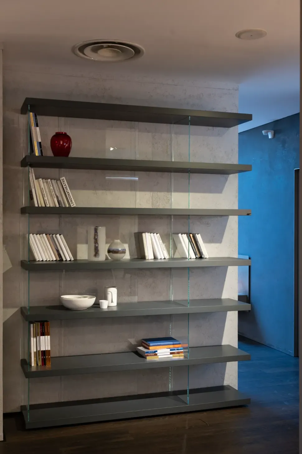 Libreria Air Lago in stile design con forte sconto