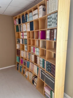 Libreria Artigianale in legno scontata -67%: scopri Biosfera