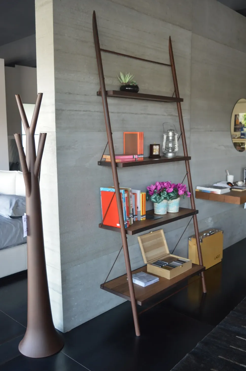 Libreria Easy in stile moderno di Devina nais in OFFERTA OUTLET