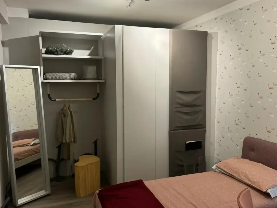 Libreria I nidi Battistella in stile design con forte sconto