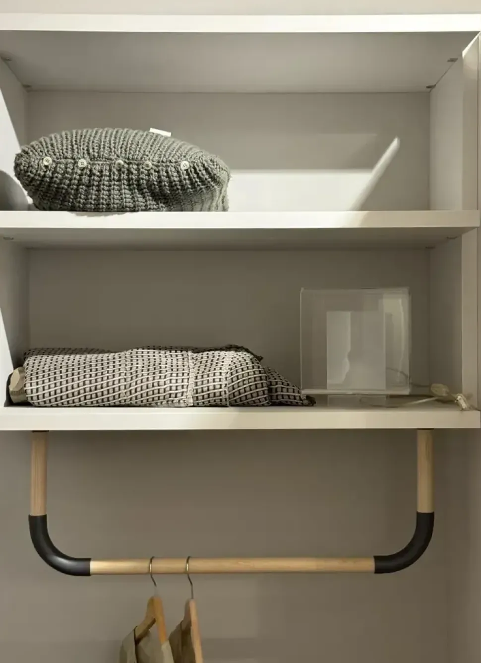 Libreria I nidi Battistella in stile design con forte sconto