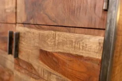 Libreria Libreria con contenitore e cassetti in legno massello in stile design di Artigianale in OFFERTA OUTLET