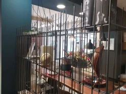 Libreria Metrica stile design di Mogg scontata del 25%