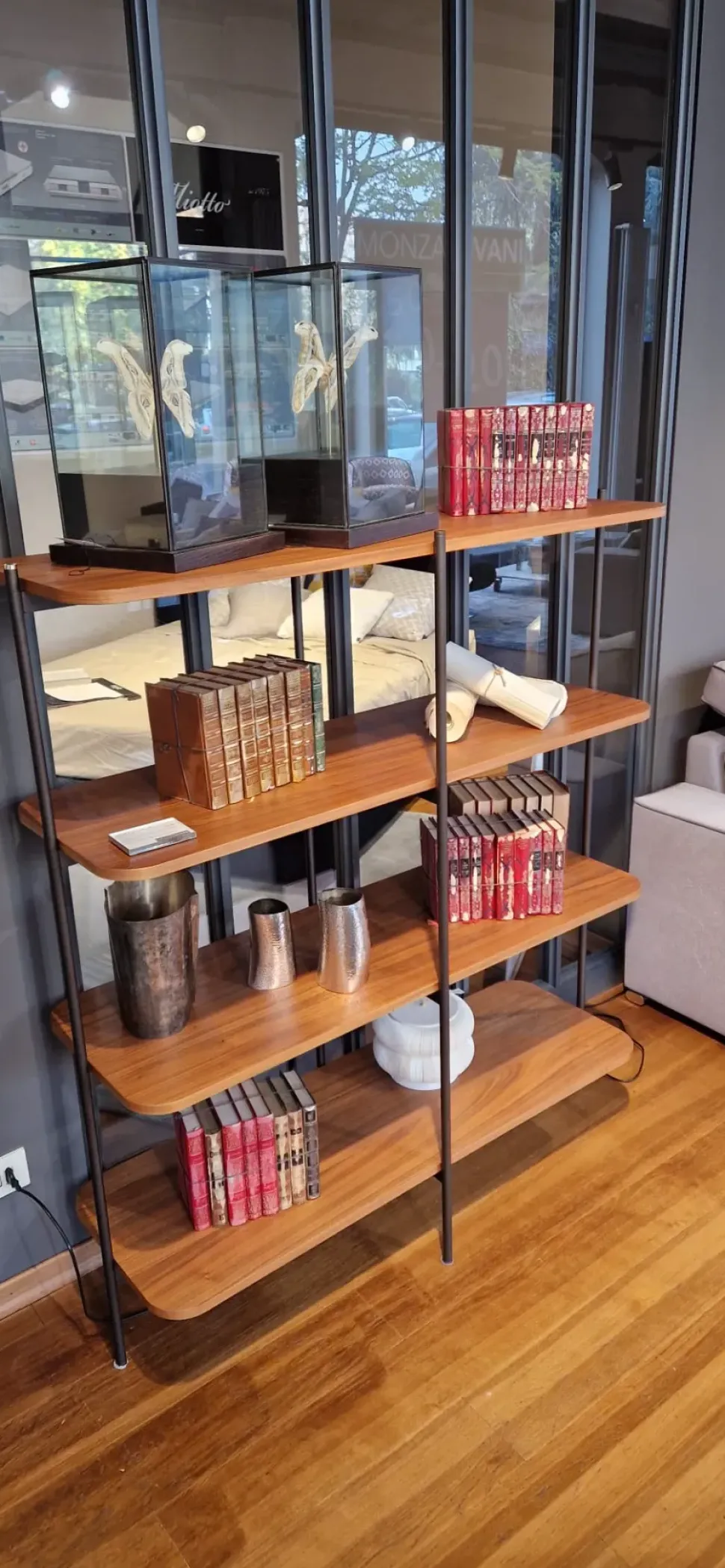 Libreria modello Caillou libreria di Liu jo living in Offerta Outlet