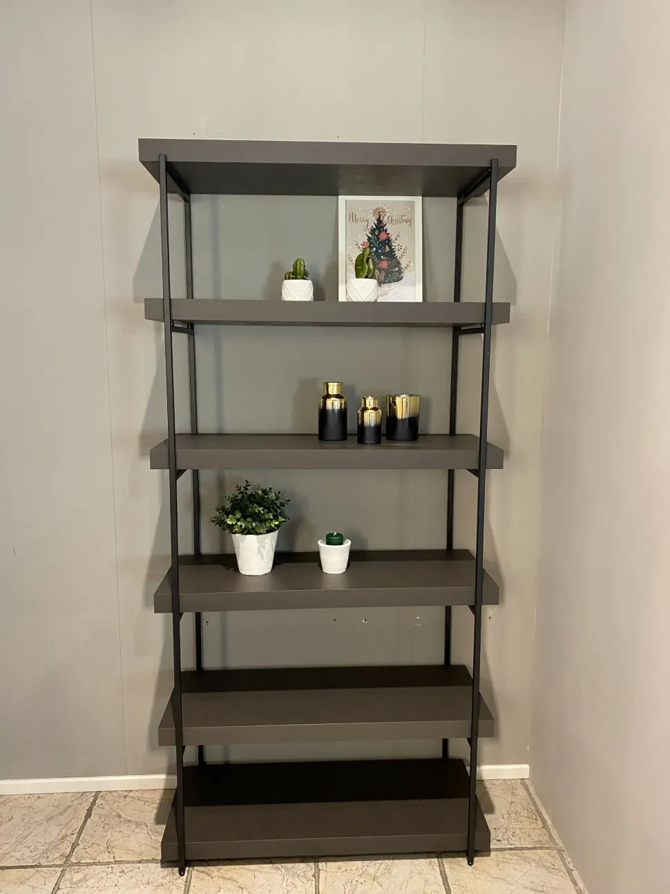 Libreria modello Libra di Connubia a prezzo riservato