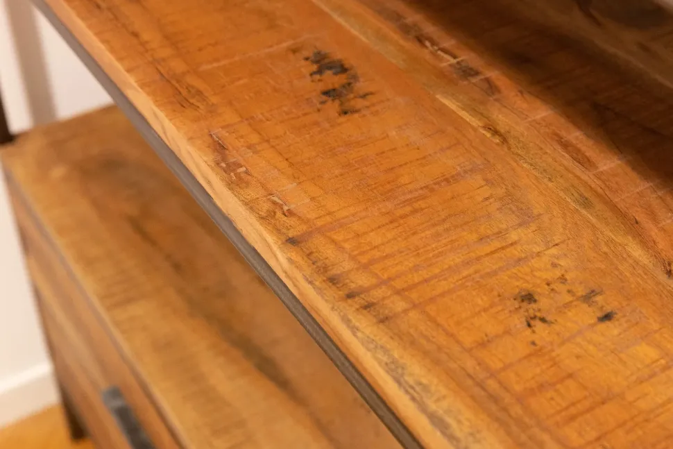 Libreria modello Libreria in legno massello di Artigianale a prezzo Outlet