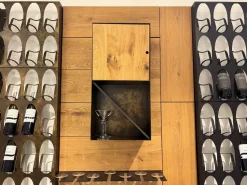 Libreria modello Libreria del vino di Elite to be a prezzo riservato