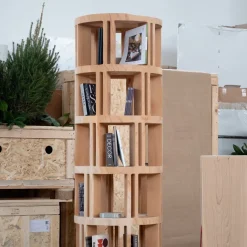 Libreria modello Torre lignea di Riva 1920 a prezzo Outlet