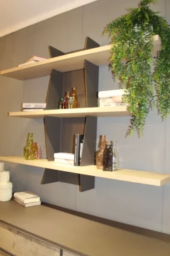 Libreria modello Versus sospesa di Tomasella a prezzo scontato