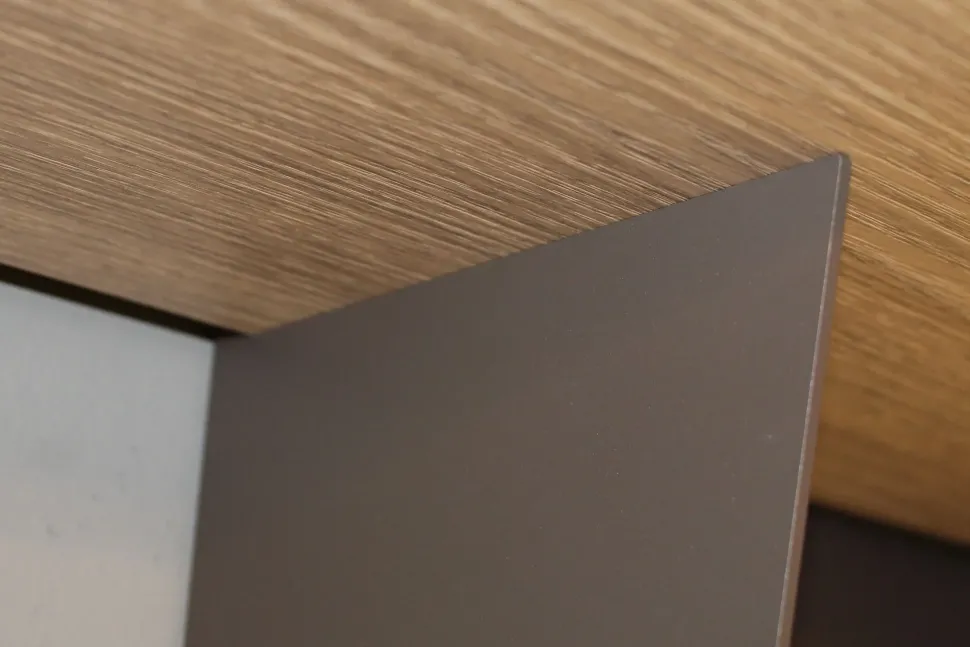 Libreria modello Versus sospesa di Tomasella a prezzo scontato