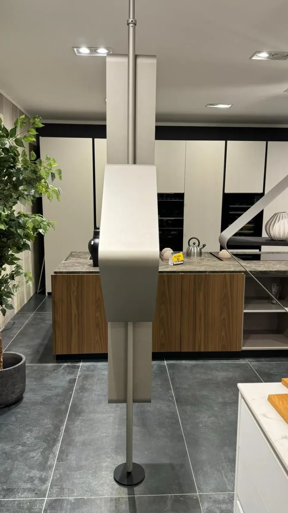 Libreria Spinnaker Cattelan italia in stile design con forte sconto