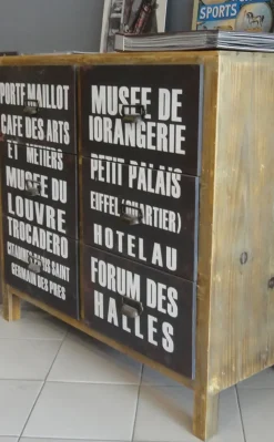 Madia a cassetti dipinta con scritte scontata del -60%