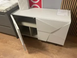 Madia Concretta di Dall'agnese in stile design scontata -45%