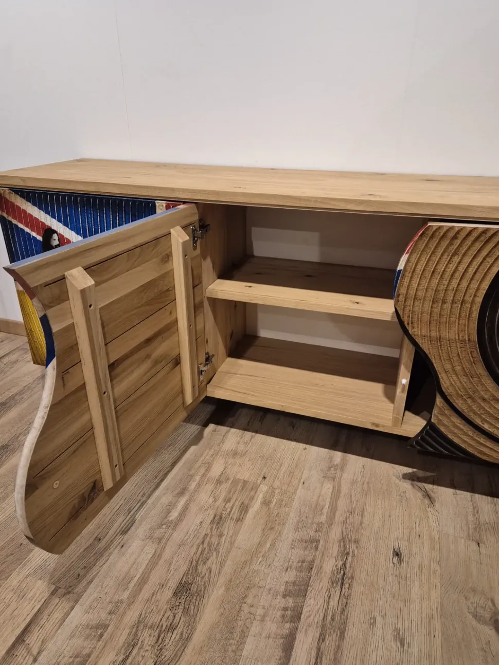 Madia di Artigianale in legno Liverpool a prezzo Outlet