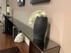 Madia di B&b italia in legno Flat a prezzo Outlet