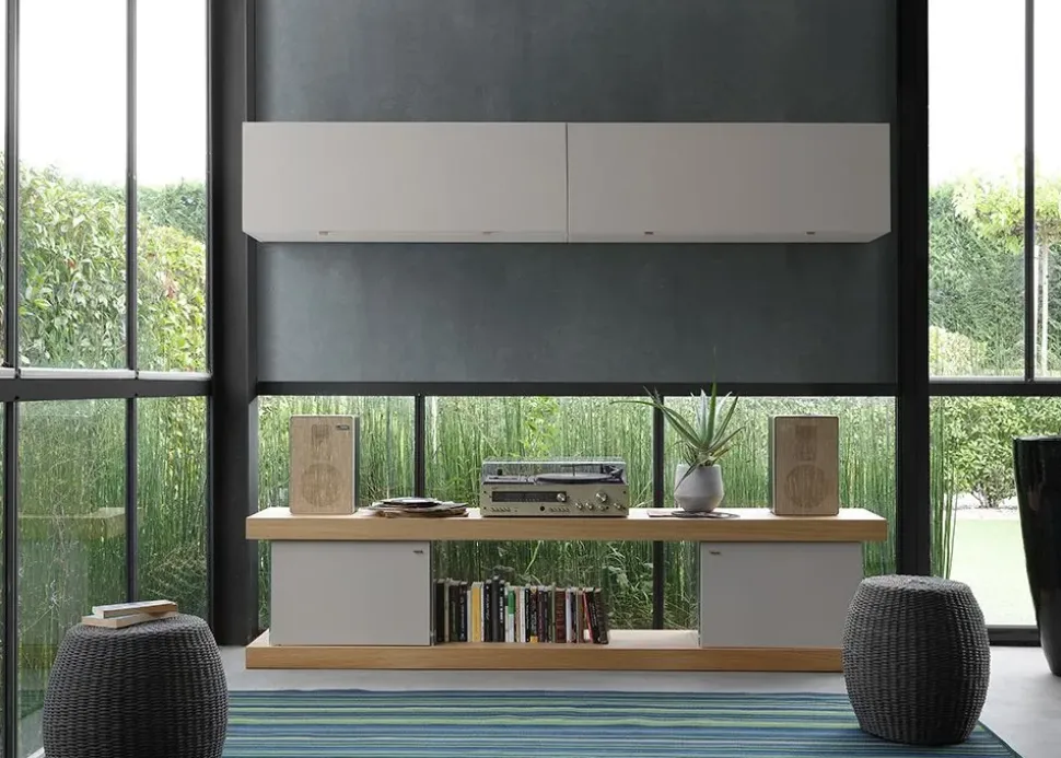 Madia di Forme’s in legno F2/form line 102 con pensili a prezzo riservato