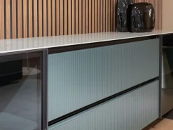 Madia di Novamobili in vetro Living 2023 in Offerta Outlet