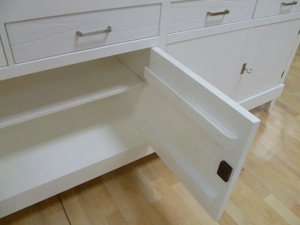 Madia Frida 4 porte di Artigianale in stile moderno scontata -62%