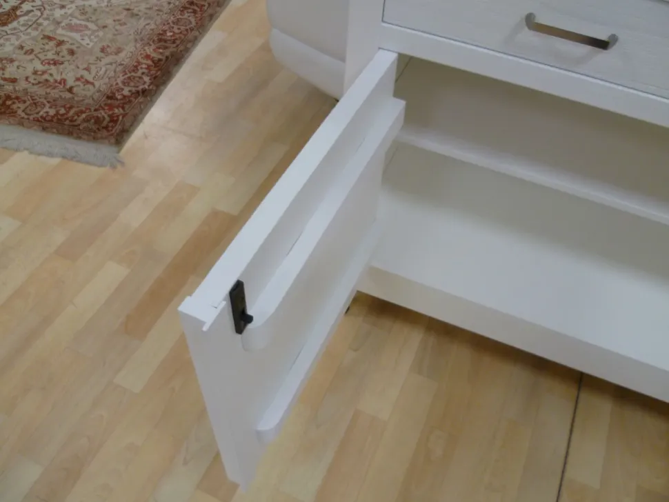 Madia Frida 4 porte di Artigianale in stile moderno scontata -62%