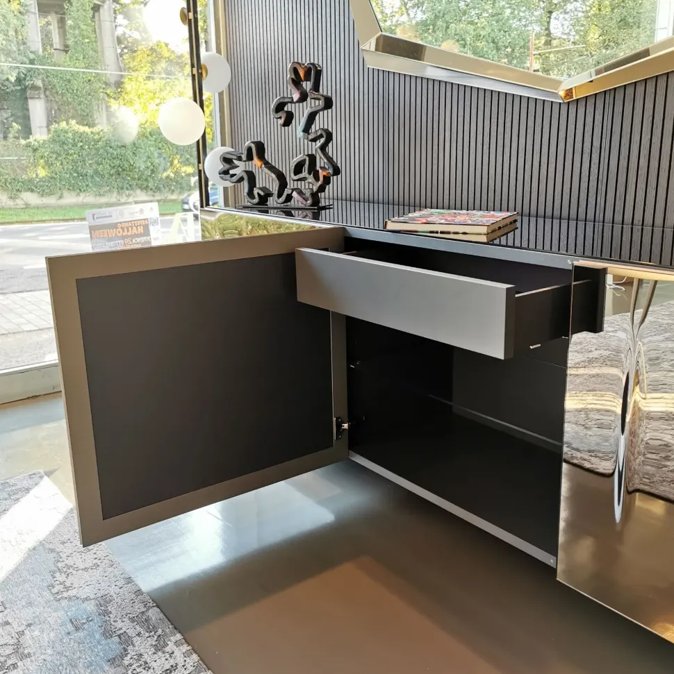 Madia in stile design Carnaby di Cattelan italia a prezzo scontato