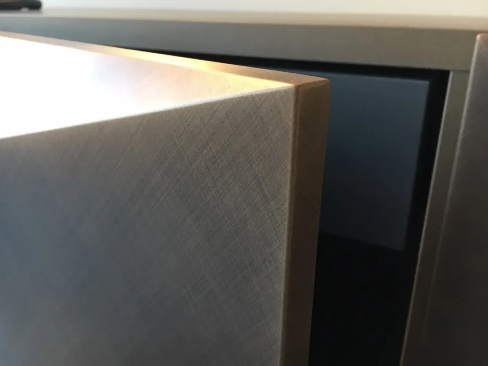 Madia in stile design Cattelan in laccato opaco Offerta Outlet