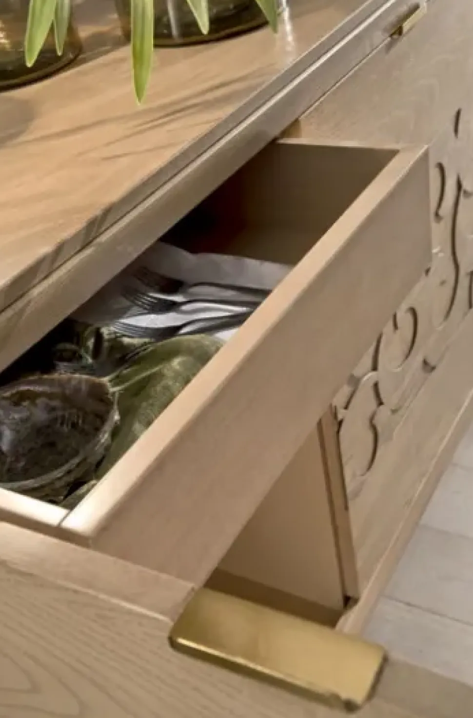 Madia in stile design Eva 3 ante di Collezione esclusiva scontata