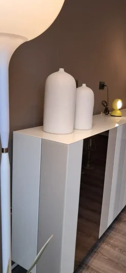 Madia in stile moderno Madia now di Lago a prezzo scontato