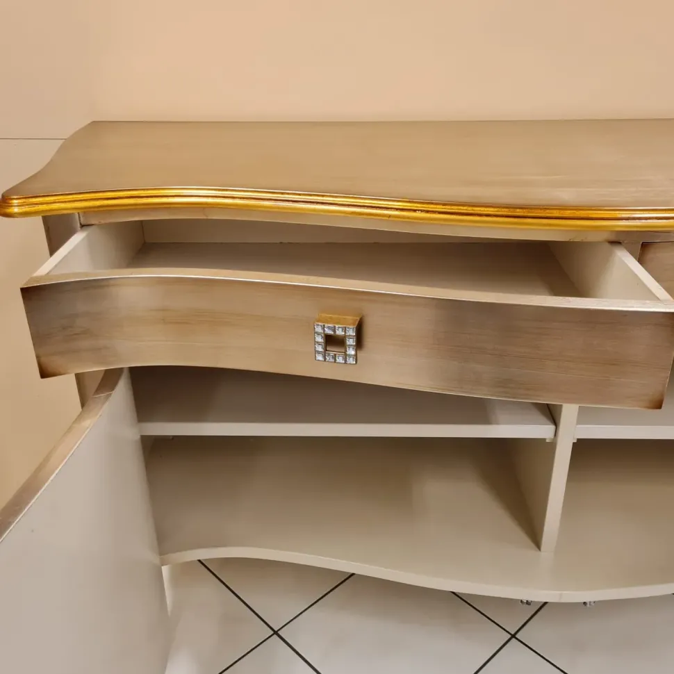 Madia in stile moderno Matisse di Artigianale in offerta