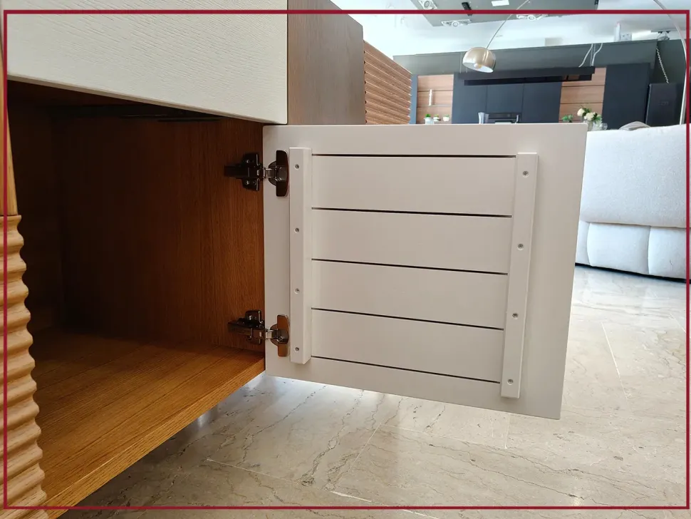 Madia in stile moderno Zero 16 di Devina nais scontata approfittane ora!