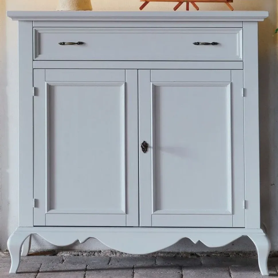 Madia Madia a 2 ante-vetro shabby laccata colore latte in promo-sconto del 50% in stile classico di Artigianale in Offerta Outlet