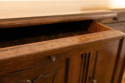 Madia Madia in noce massello antico in stile classico di Artigianale in Offerta Outlet