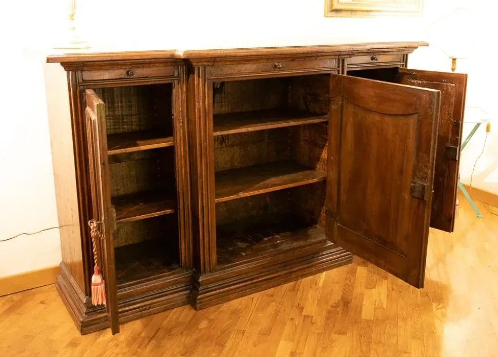 Madia Madia in noce massello antico in stile classico di Artigianale in Offerta Outlet