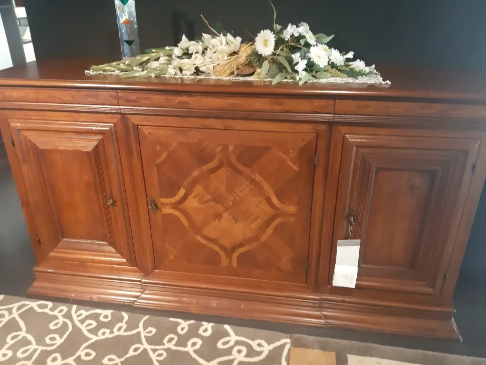 Madia modello Credenza in noce massello di Arte brotto a PREZZI OUTLET
