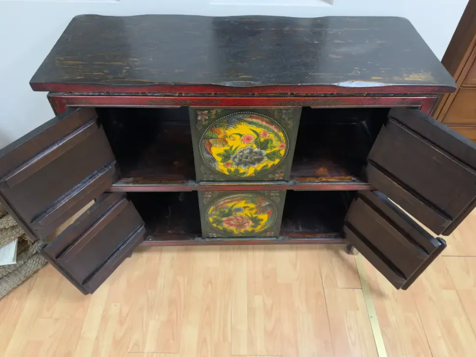 Madia Mondo etnico mobile con decori in stile design di Castagnetti in Offerta Outlet