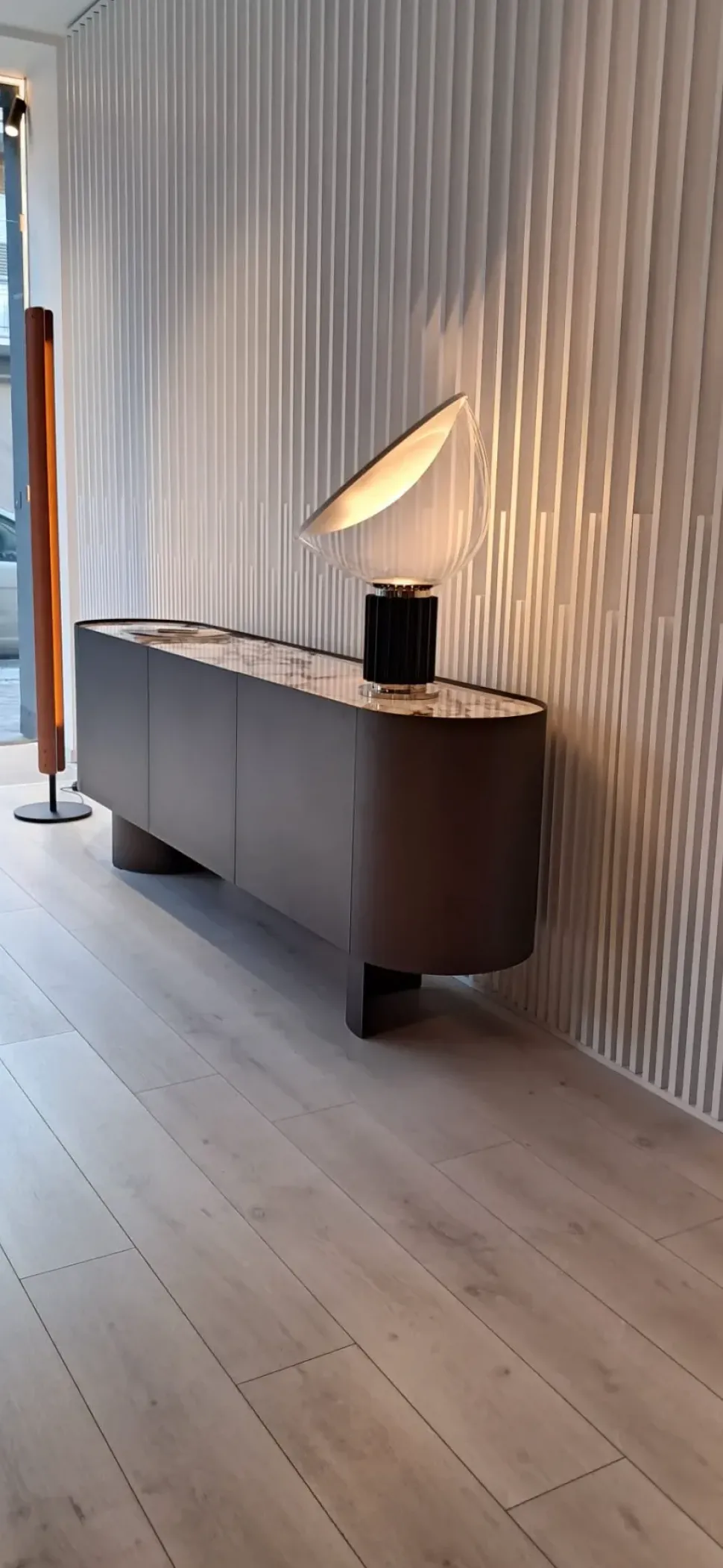 Madia Savoy in stile design di Cattelan italia in Offerta Outlet