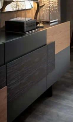 Madia Torino di Cattelan Italia in legno a prezzo speciale.