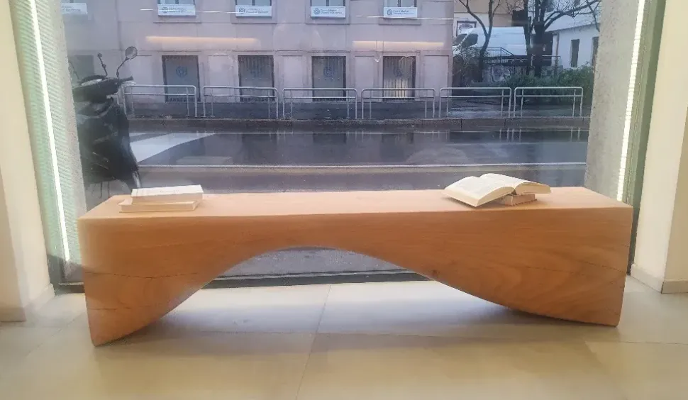 Mobile ingresso Curve bench Riva 1920 in stile design a prezzo scontato