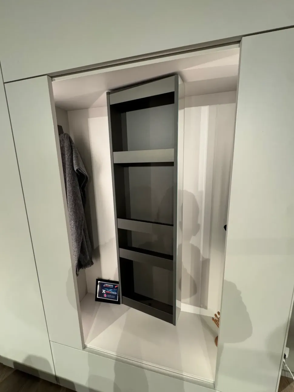 Mobile ingresso modello Roomy moderno di Caccaro a prezzo ribassato