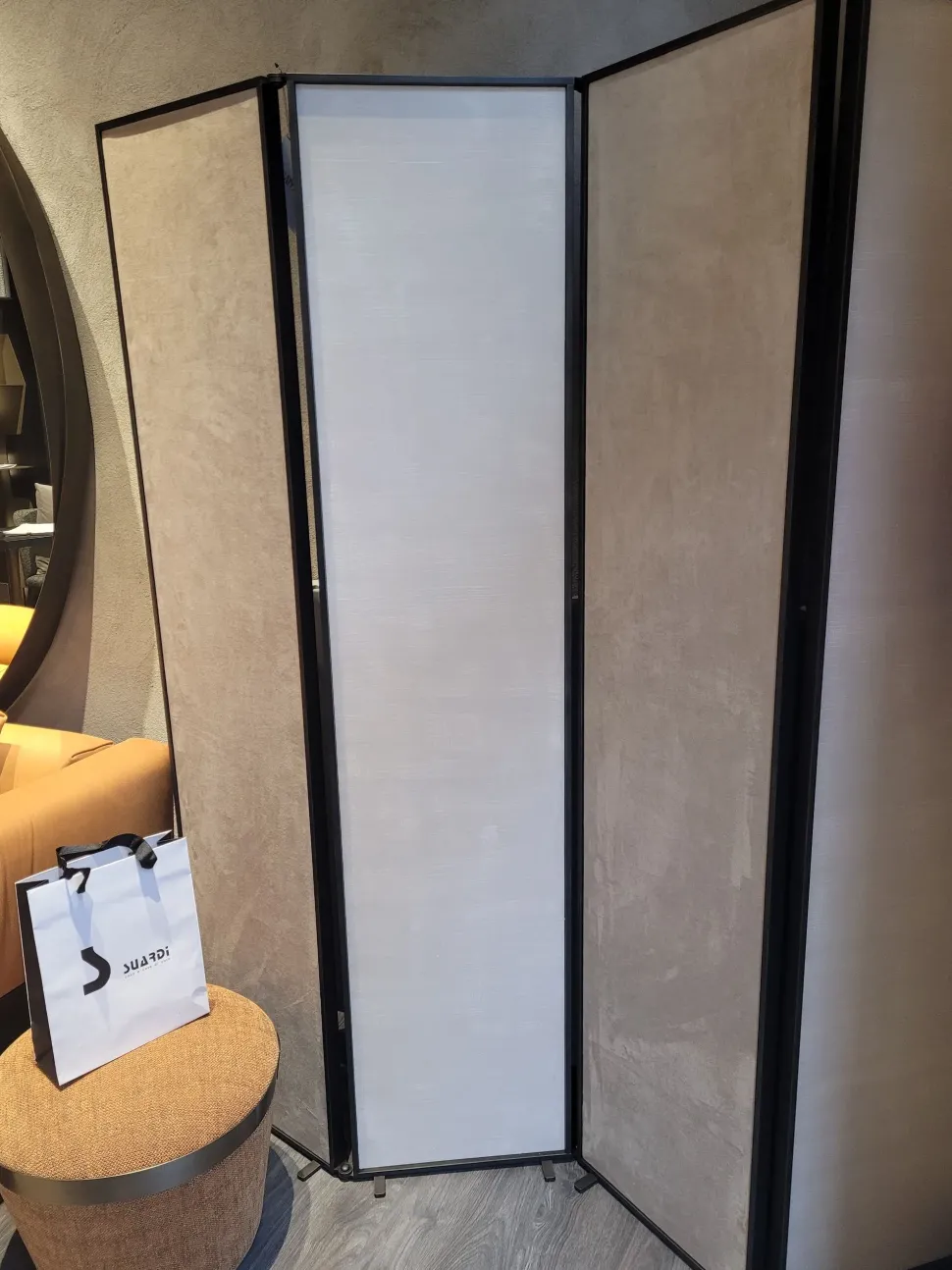 Mobile ingresso Vico Cantori in stile design a prezzo scontato