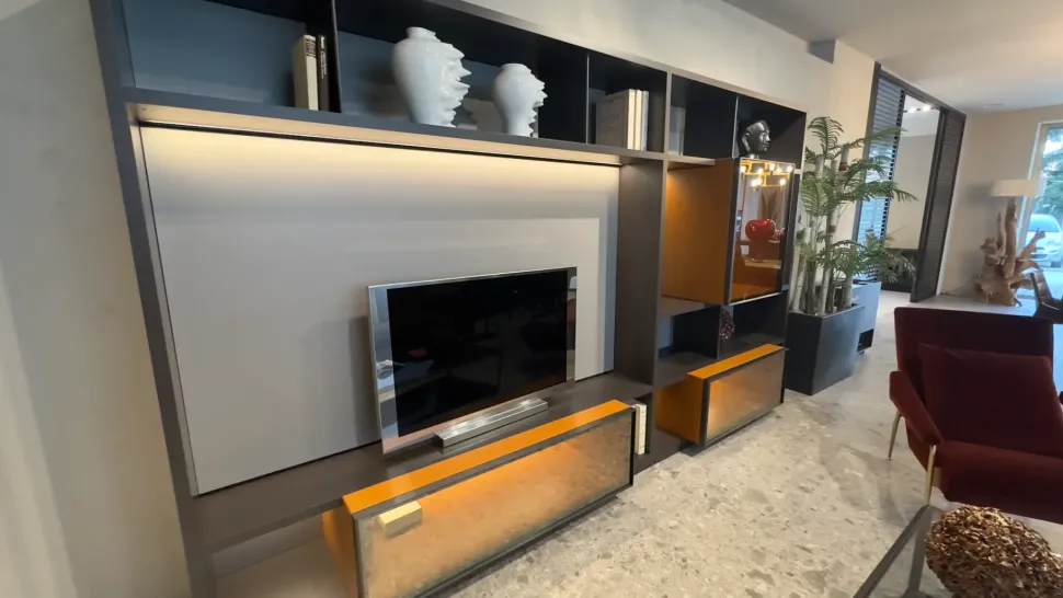 Mobile soggiorno modello 505 di Molteni & c scontato -30%