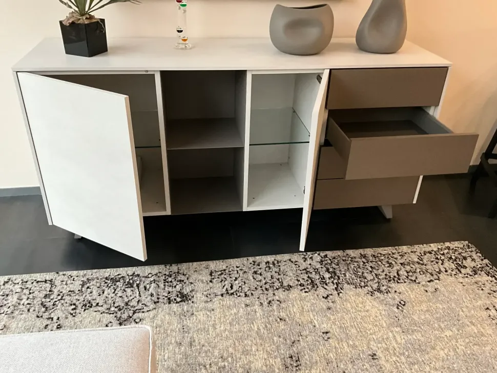 Mobile soggiorno modello Madia diagonal di Tomasella a PREZZI OUTLET