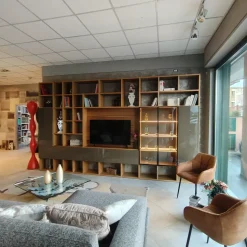 Mobile soggiorno modello Selecta  di Lema scontato -50%