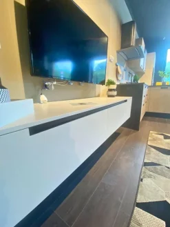 Mobile soggiorno modello Slim di Dall'agnese a PREZZI OUTLET