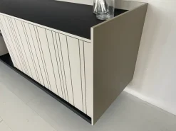 Mobile soggiorno modello Madia dee dee s di Fontana arte in Offerta Outlet