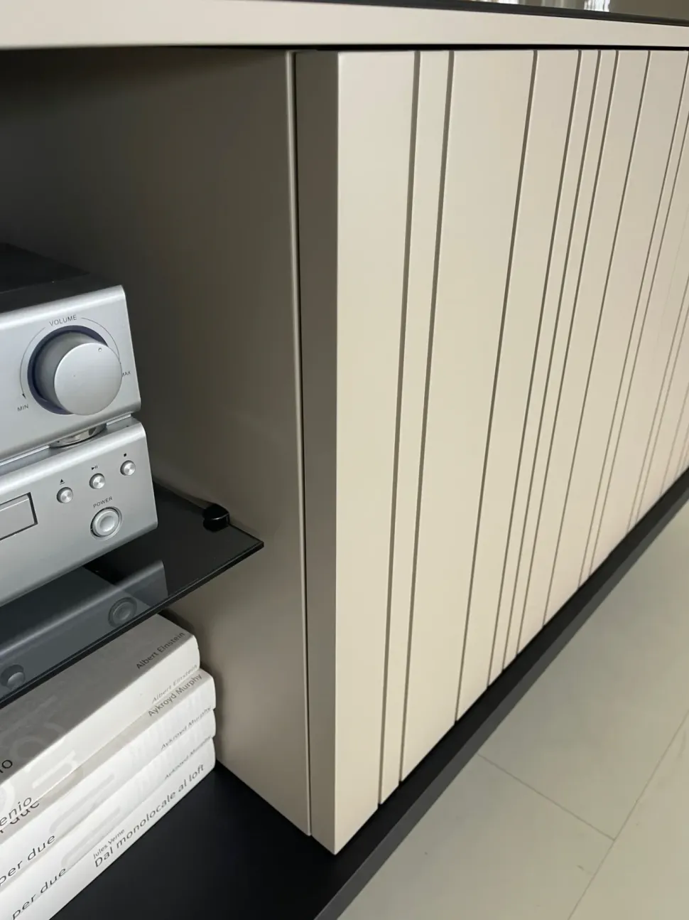 Mobile soggiorno modello Madia dee dee s di Fontana arte in Offerta Outlet